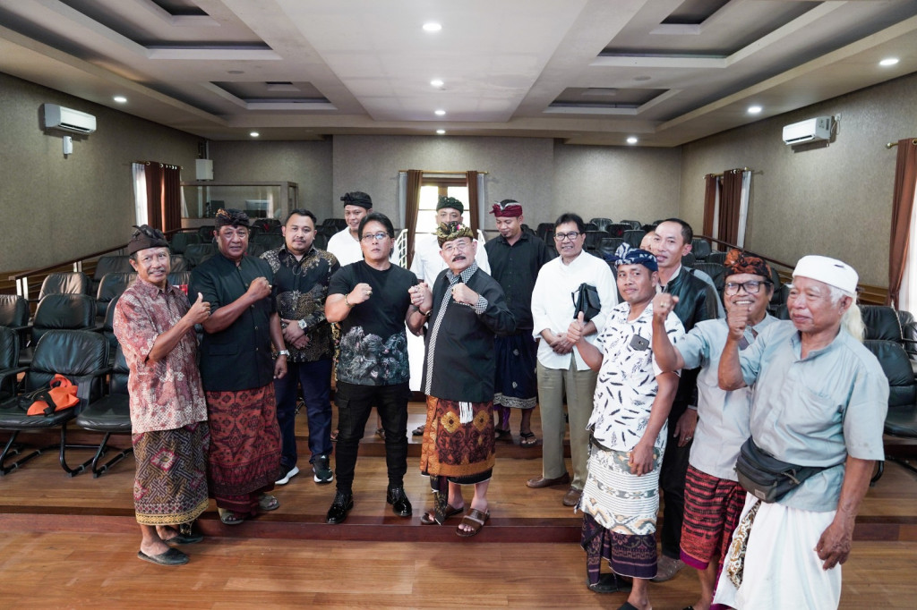 Bupati Giri Prasta Terima Audiensi Wabup Karangasem